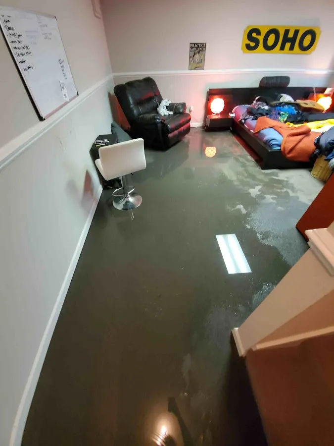 Water Damage Restoration services in Hudson, TX
